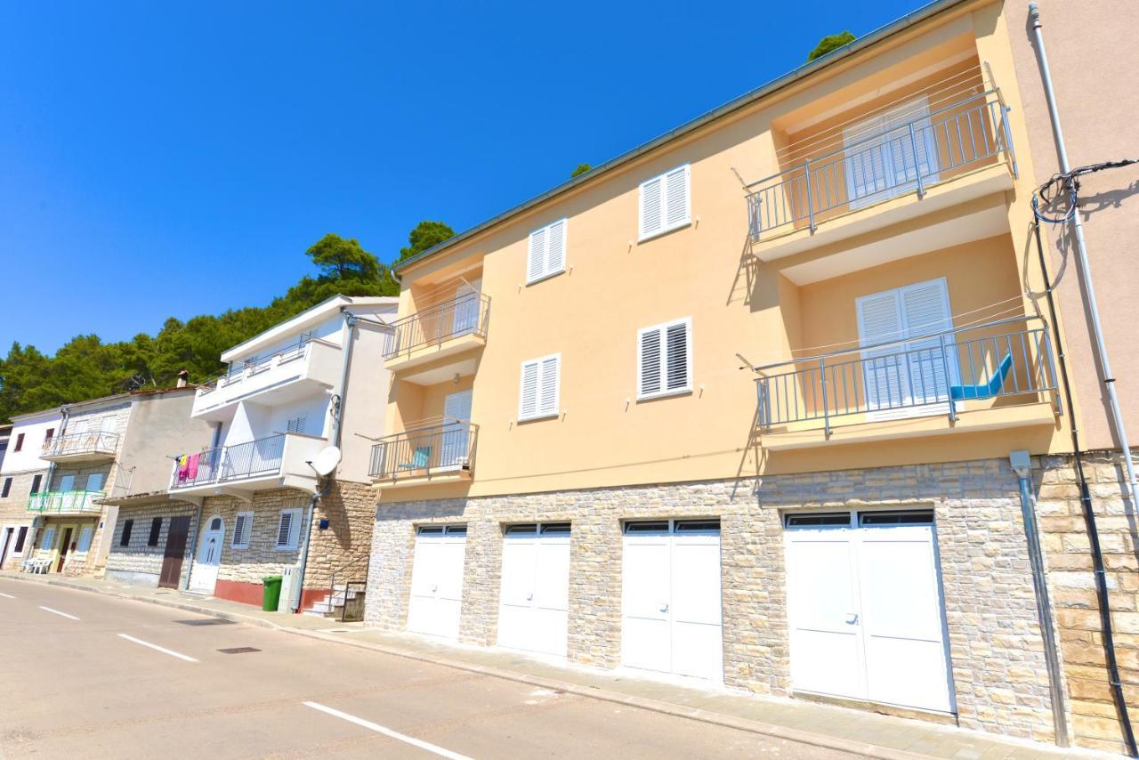 Apartment Niksa Novigrad  Esterno foto