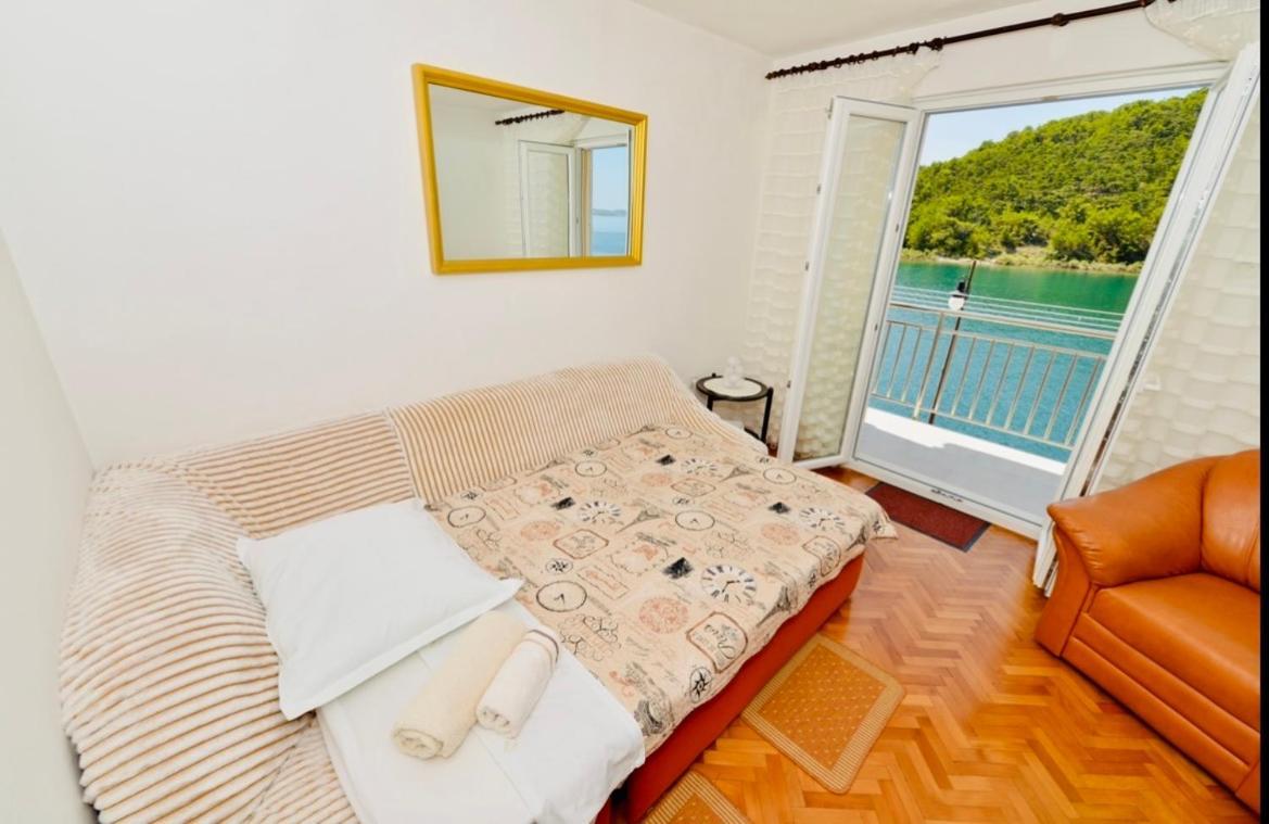 Apartment Niksa Novigrad  Esterno foto