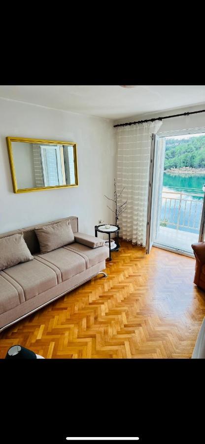Apartment Niksa Novigrad  Esterno foto